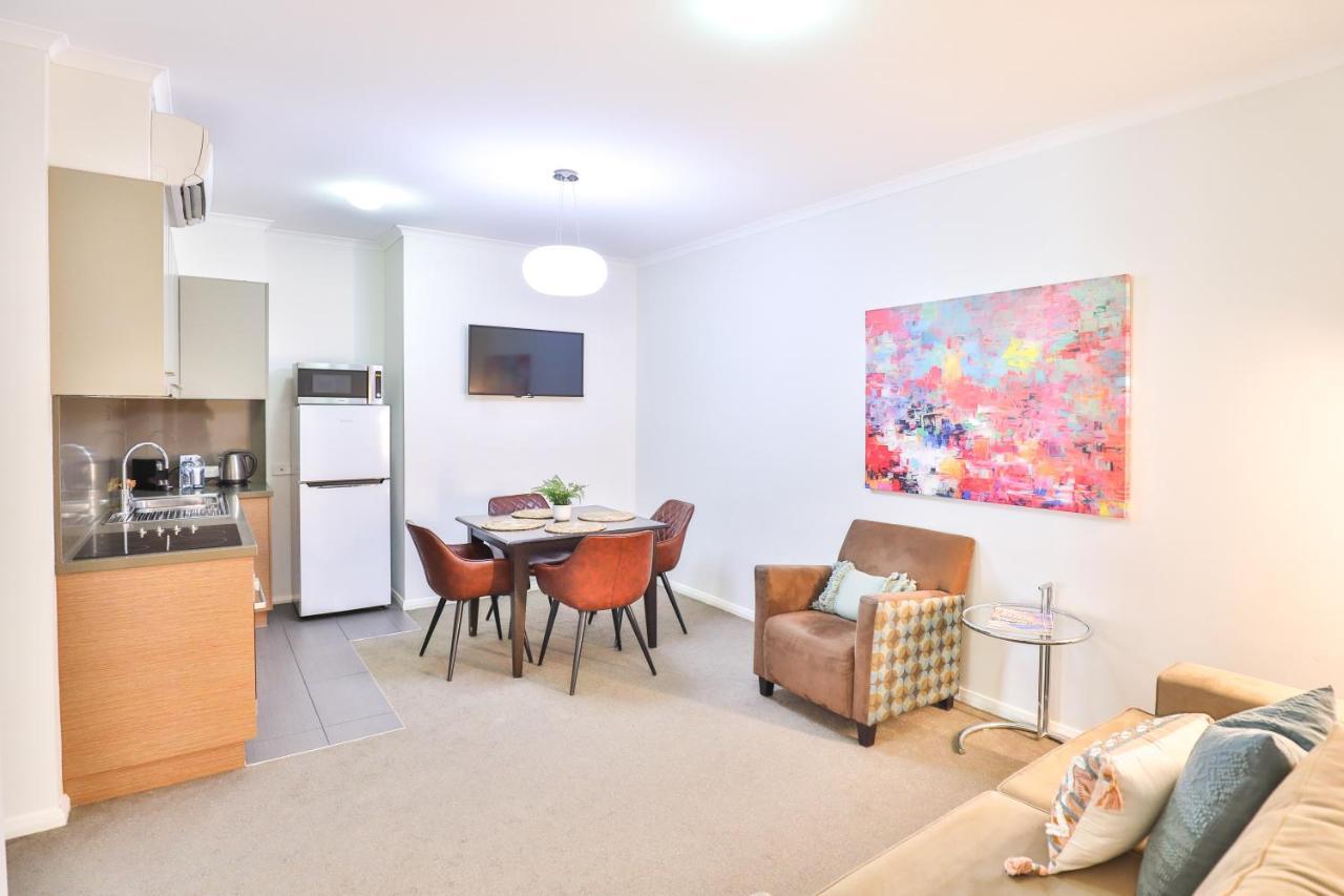 Indulge Apartments - Ontario Mildura Luaran gambar