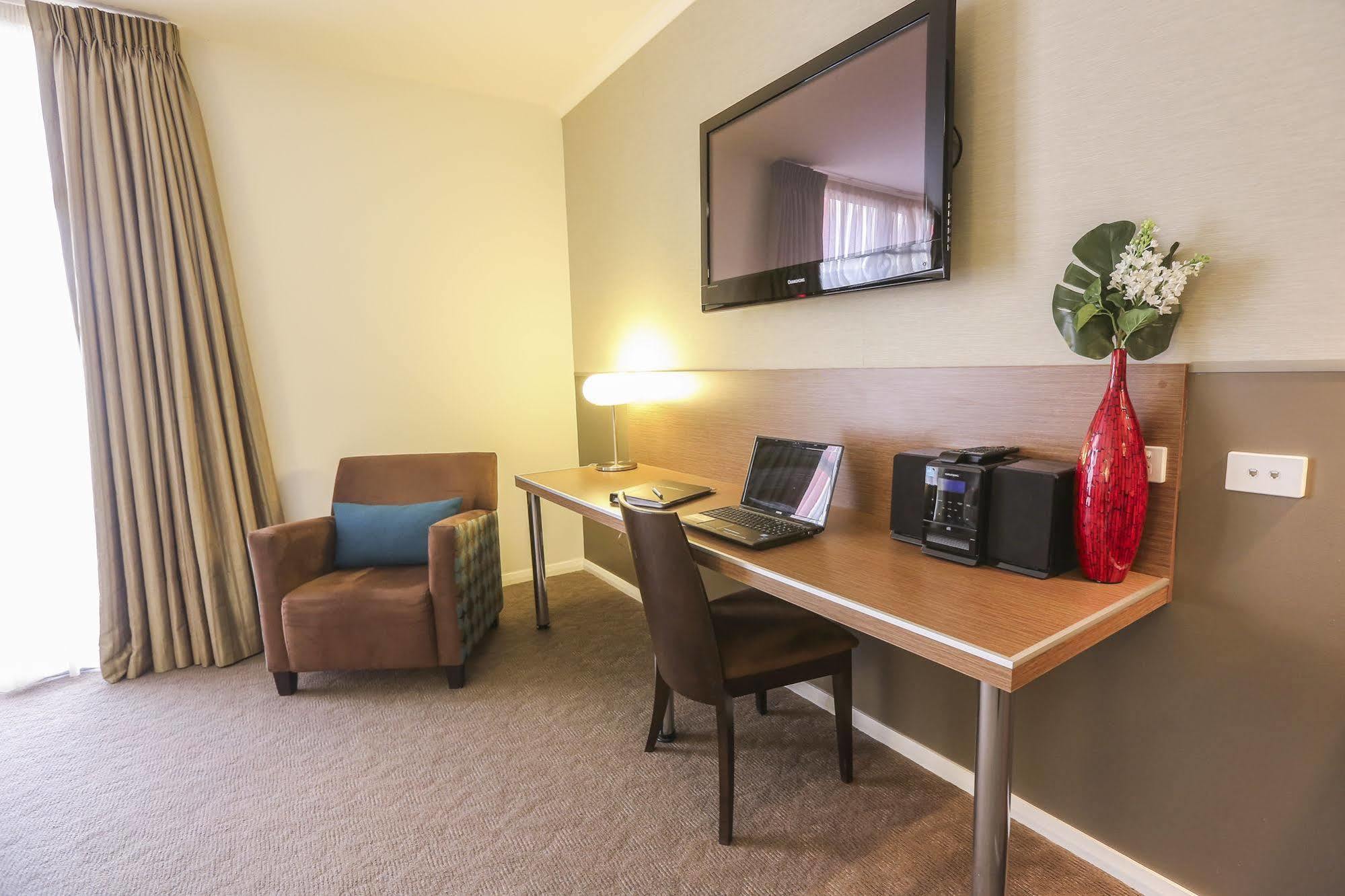 Indulge Apartments - Ontario Mildura Luaran gambar
