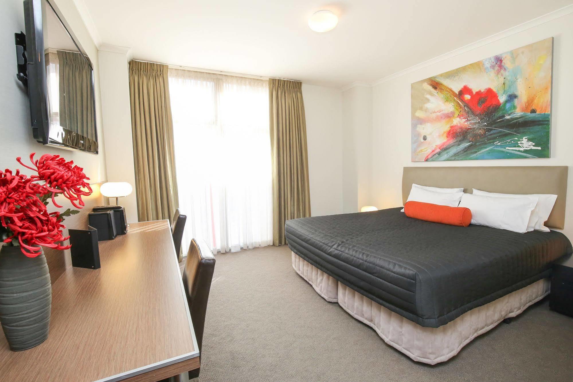 Indulge Apartments - Ontario Mildura Luaran gambar