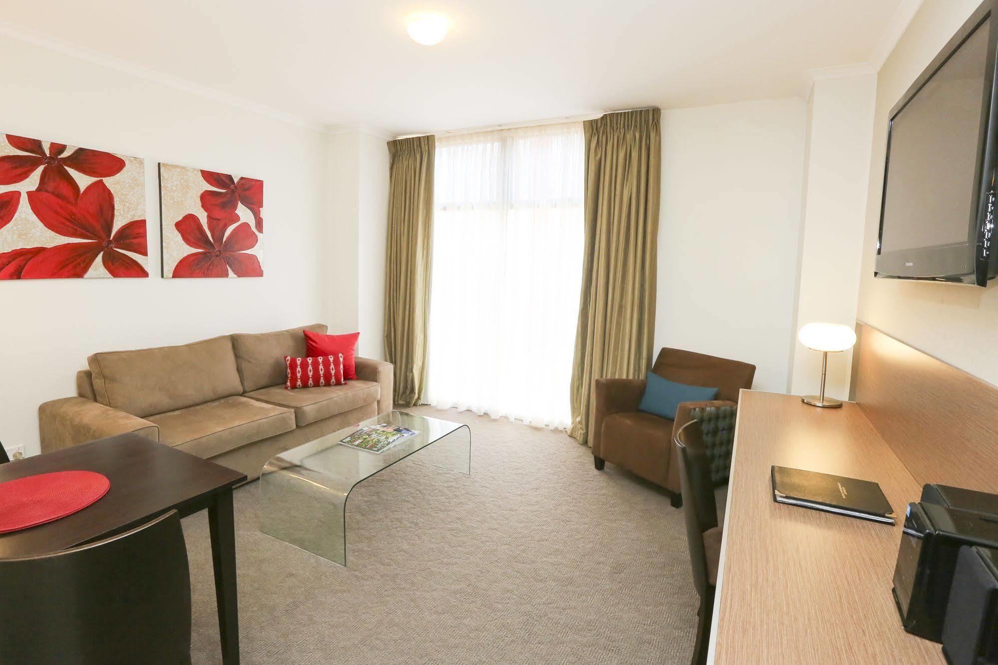 Indulge Apartments - Ontario Mildura Luaran gambar